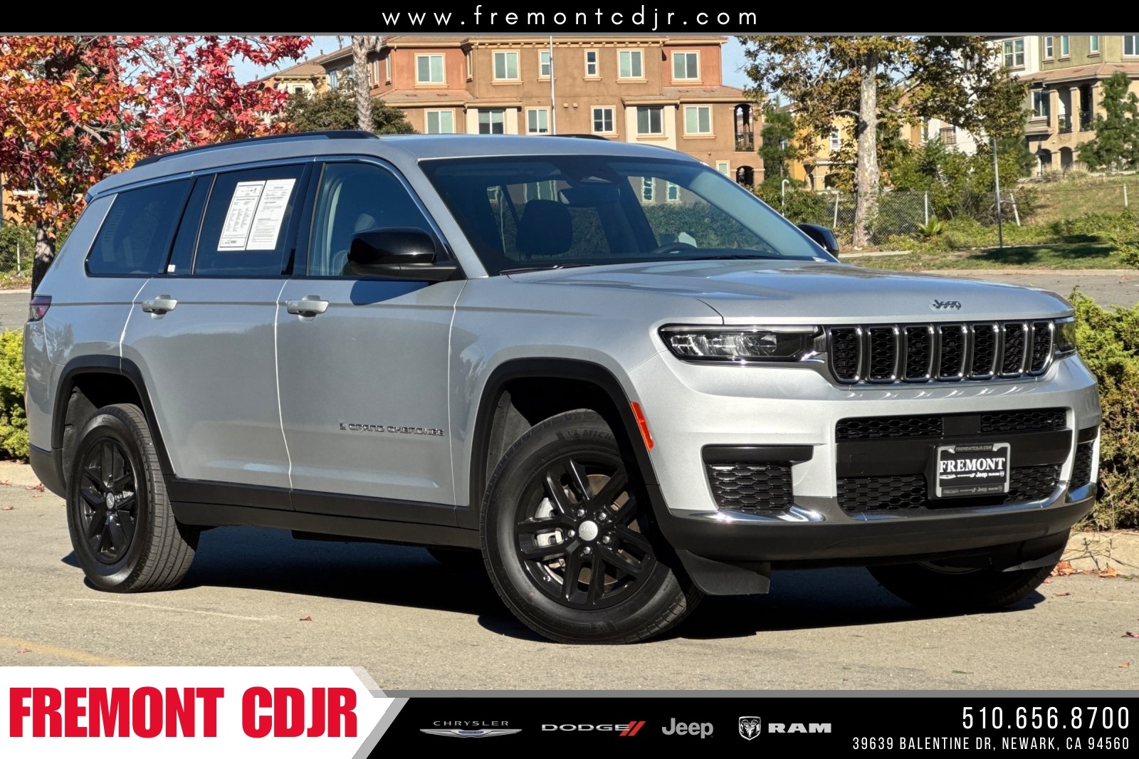 2023 Jeep Grand Cherokee L Laredo's photo