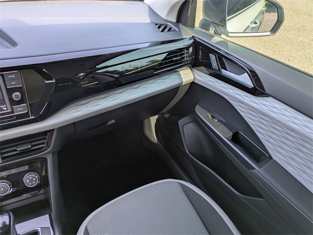 2024 Volkswagen Taos S photo 17