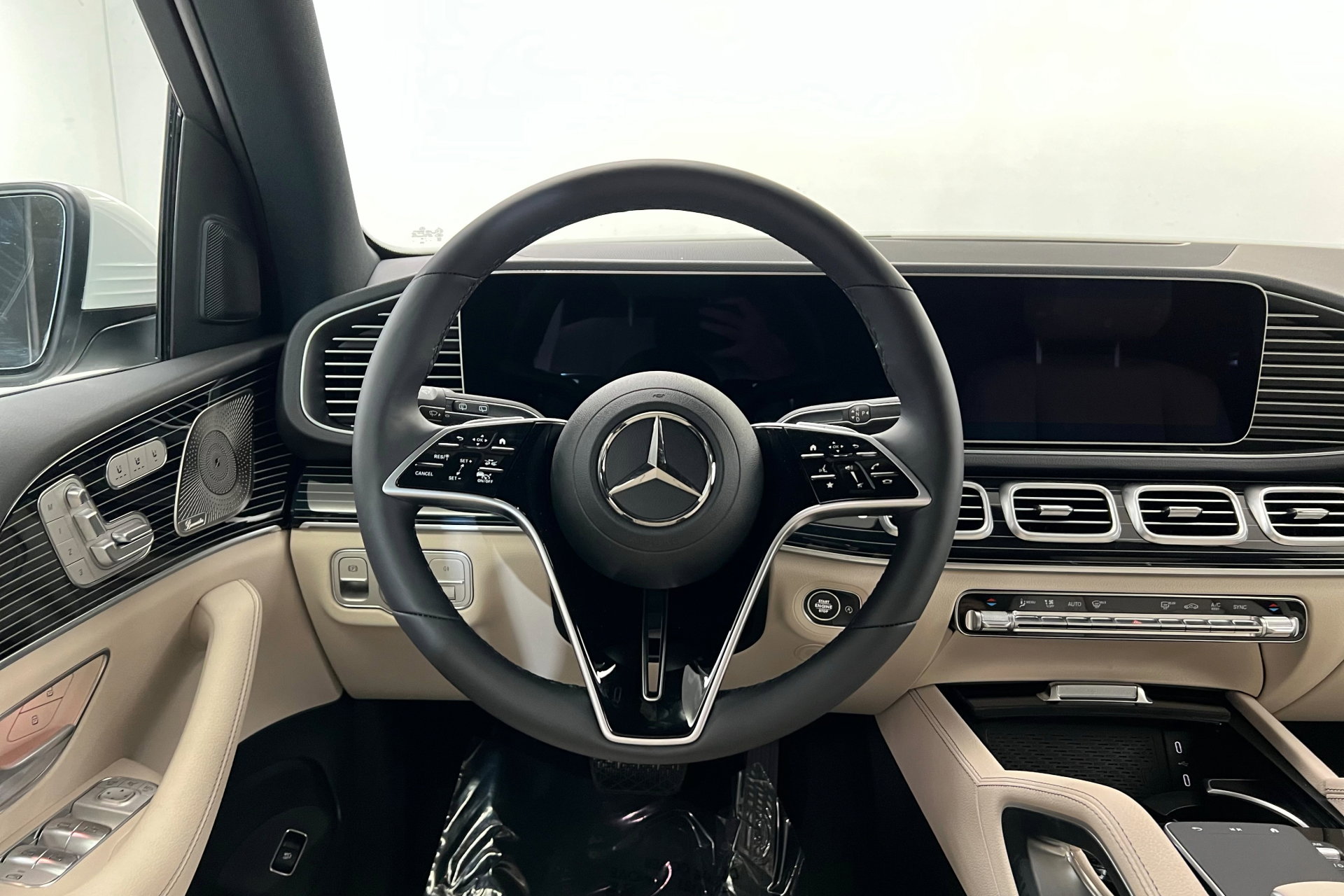 2025 Mercedes Benz GLE 350 4MATIC photo 12
