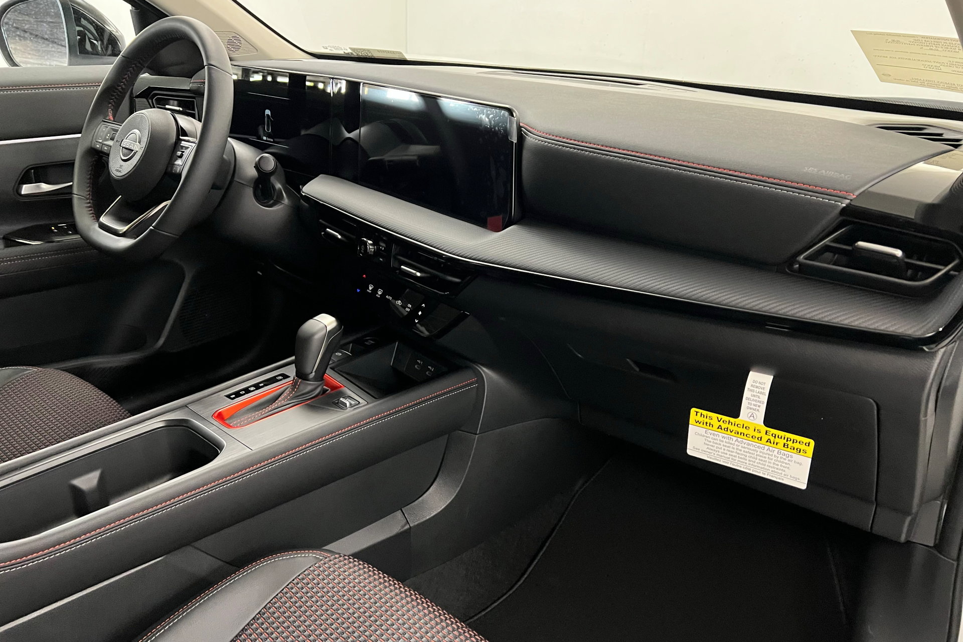 2025 Nissan Kicks SR photo 20
