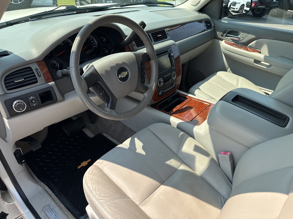 2008 Chevrolet Avalanche LTZ photo 34