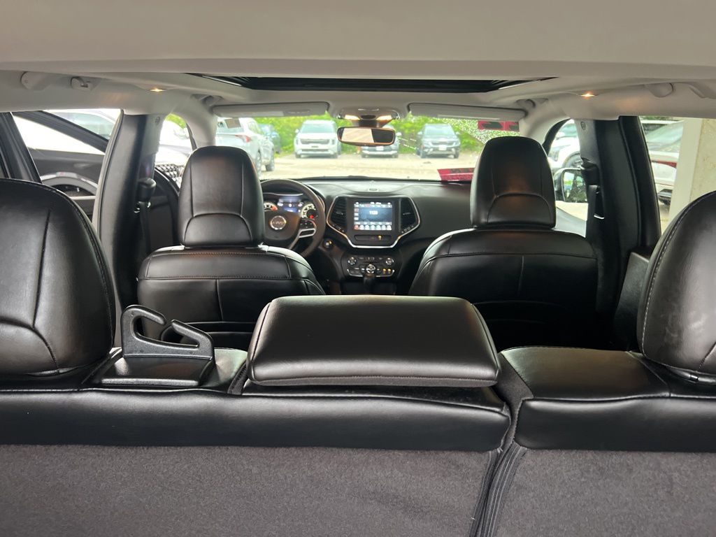 2022 Jeep Cherokee Latitude Lux photo 13