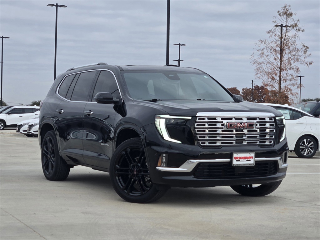 2024 GMC Acadia Denali's photo
