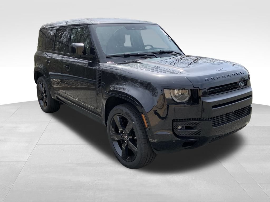 2025 Land Rover Defender 110 V8 photo 2