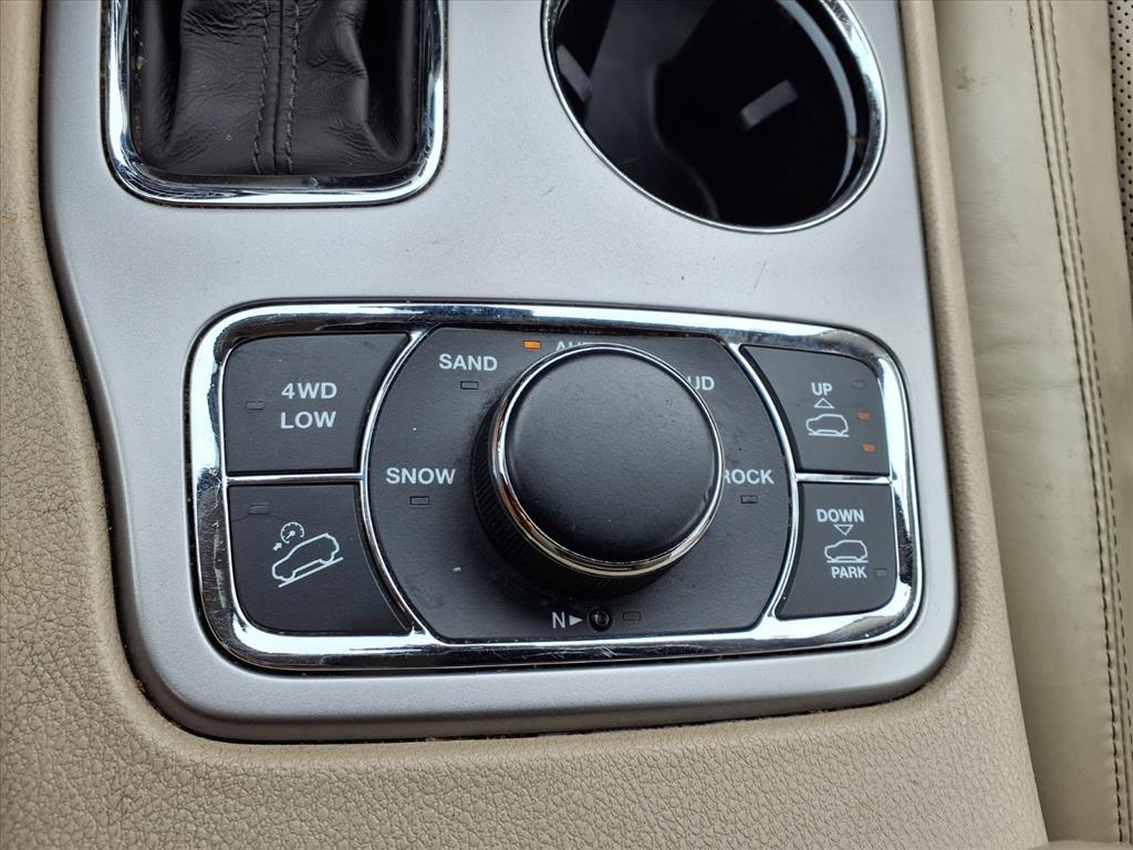 2019 Jeep Grand Cherokee Overland photo 20