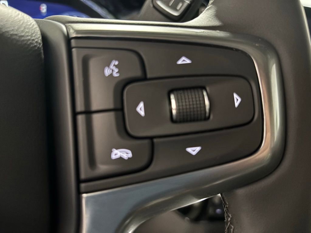 2025 Chevrolet Silverado 2500HD LTZ photo 13