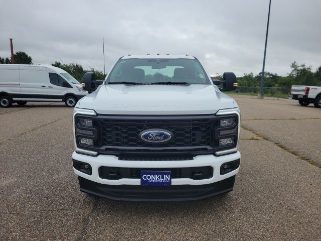 2026 Ford F-250 photo 16