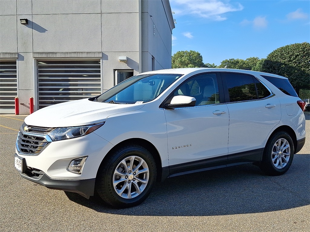 2021 Chevrolet Equinox LT photo 3