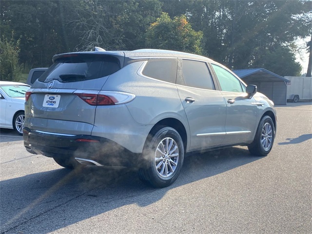 2024 Buick Enclave Premium photo 3
