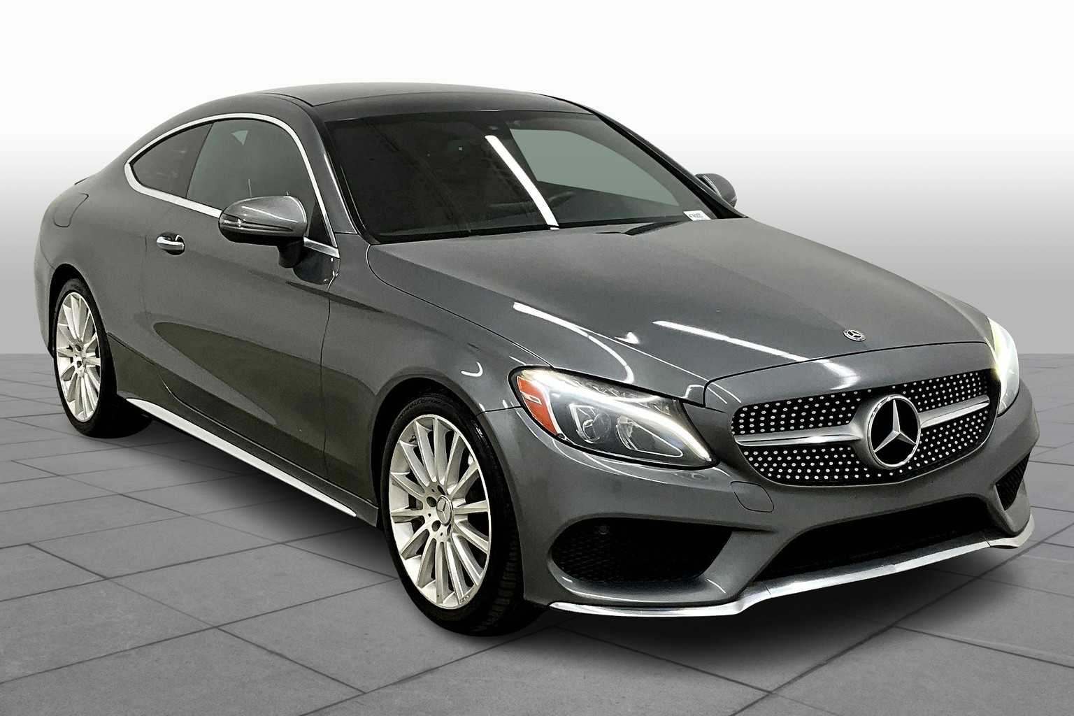 2017 Mercedes Benz C 300 photo 2