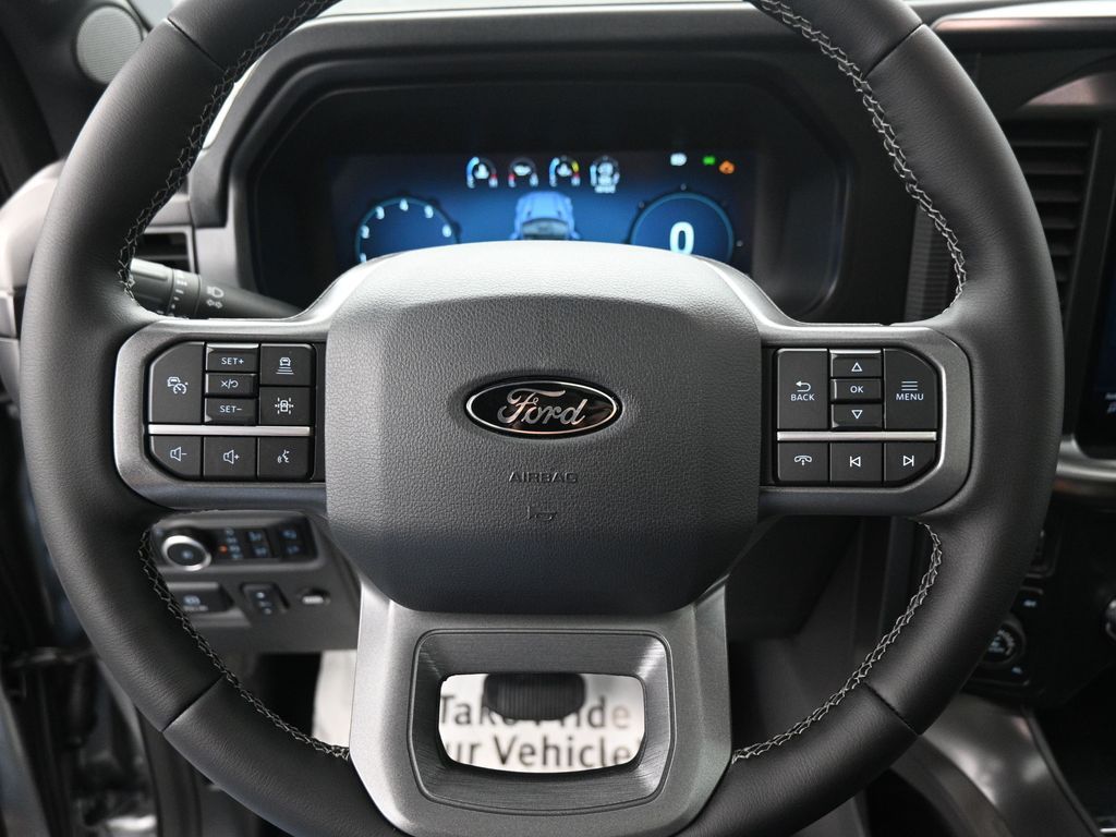 2025 Ford F-150 Lariat photo 11