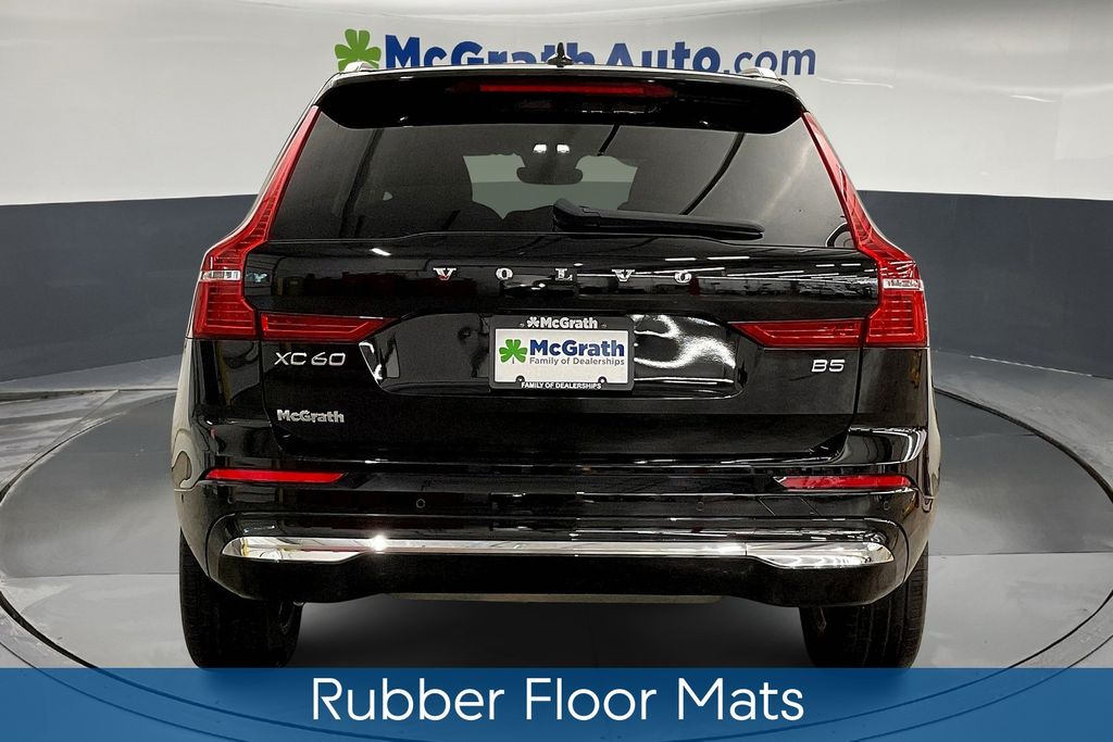 2023 Volvo XC60 B5 Plus photo 5