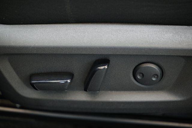 2023 Nissan Rogue SV photo 18