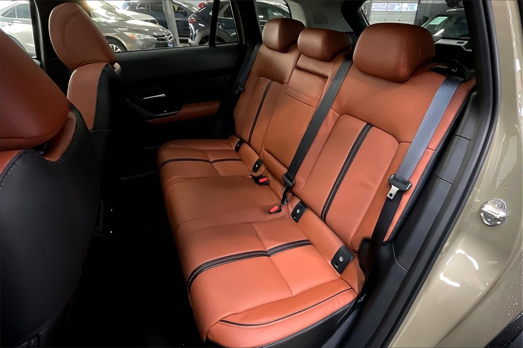 2025 MAZDA CX-50 - Image 9