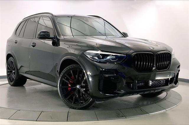 2022 BMW X5 M50i's photo