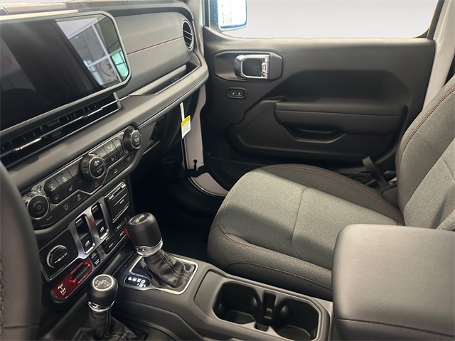 2025 Jeep Wrangler Rubicon photo 11