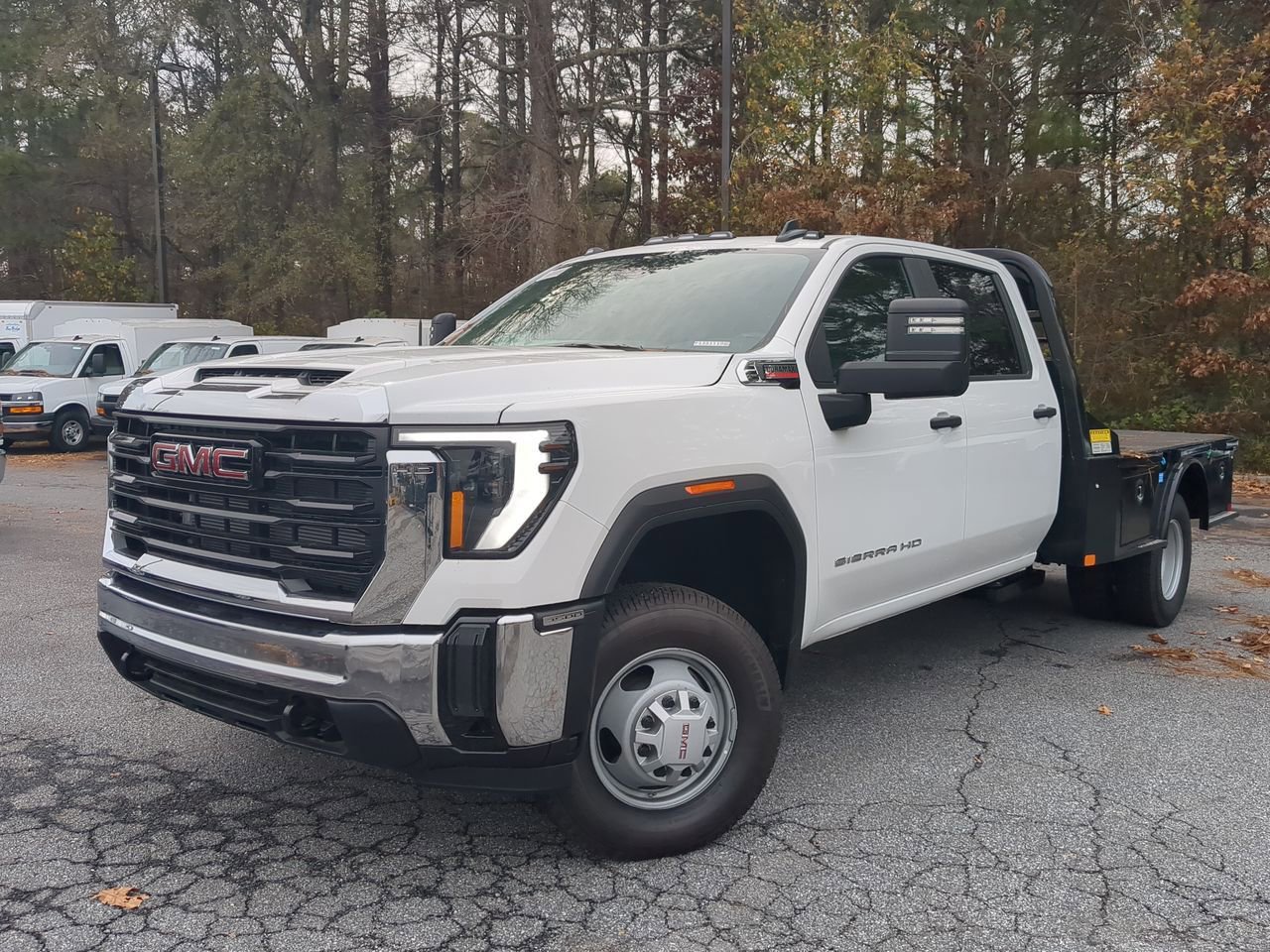 2025 GMC Sierra 3500 Chassis Cab Pro's photo