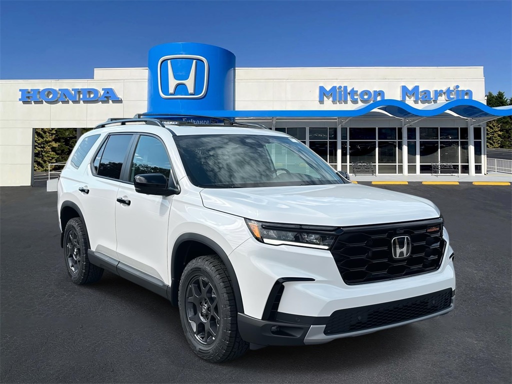 2025 Honda Pilot TrailSport's photo