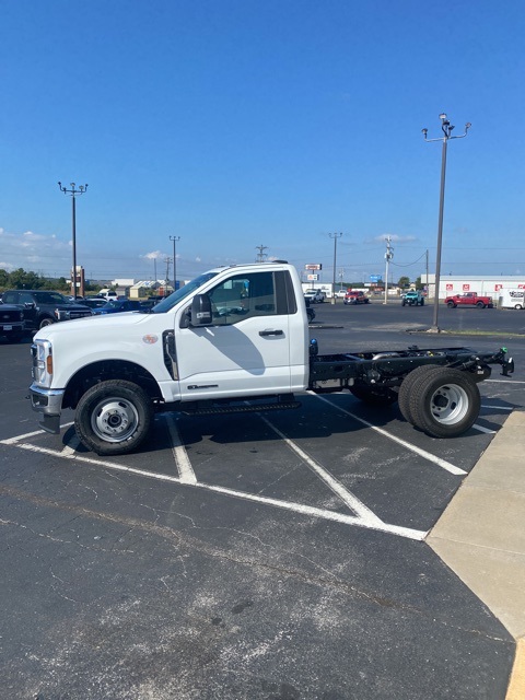 2026 Ford F-350 XL photo 4