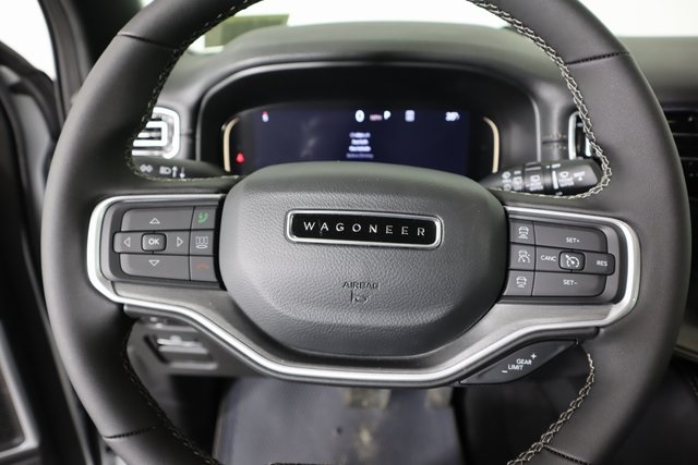 2025 Jeep Wagoneer Series II photo 11