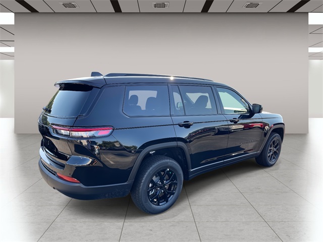 2025 Jeep Grand Cherokee Altitude X photo 2