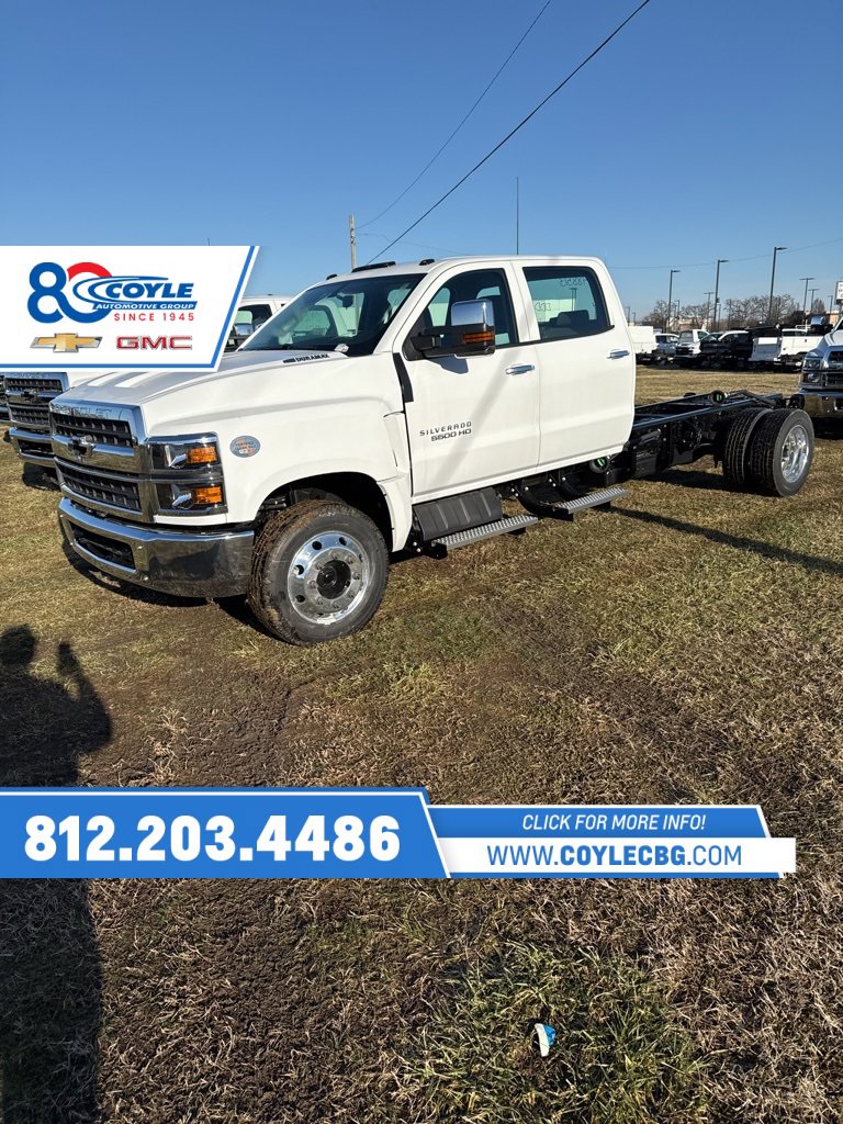 2024 Chevrolet Silverado 4500 Medium Duty Chassis Cab Work Truck's photo