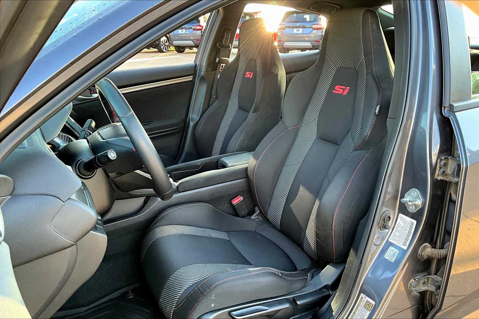 2017 Honda Civic Si photo 7