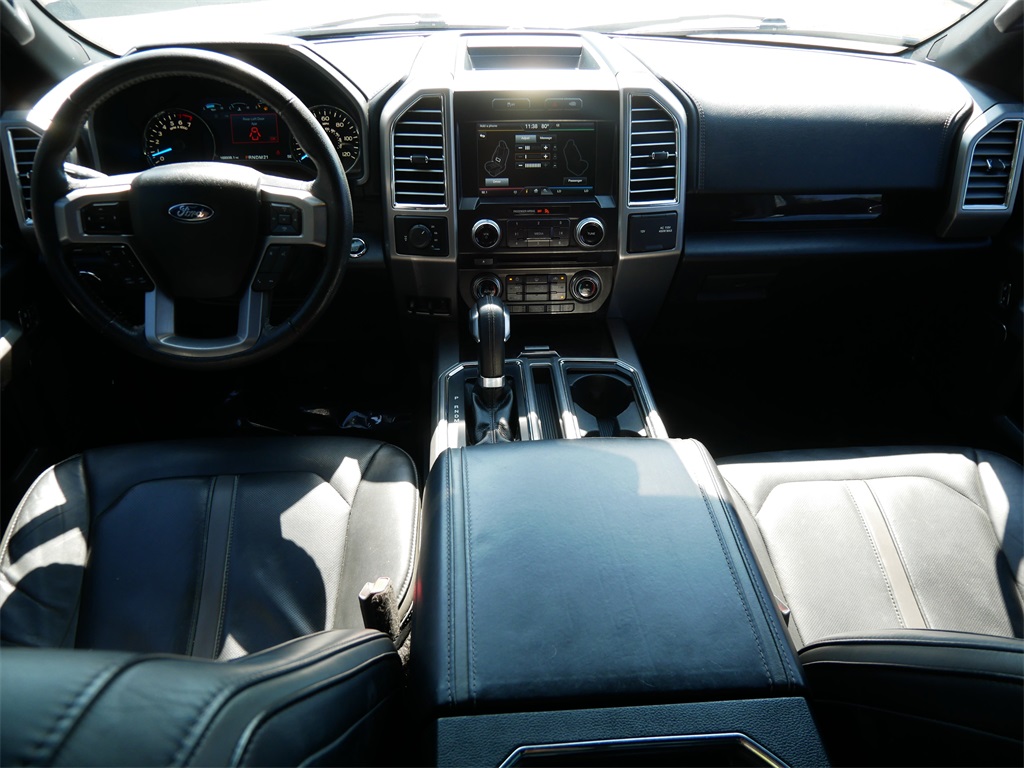2015 Ford F-150 Platinum photo 12