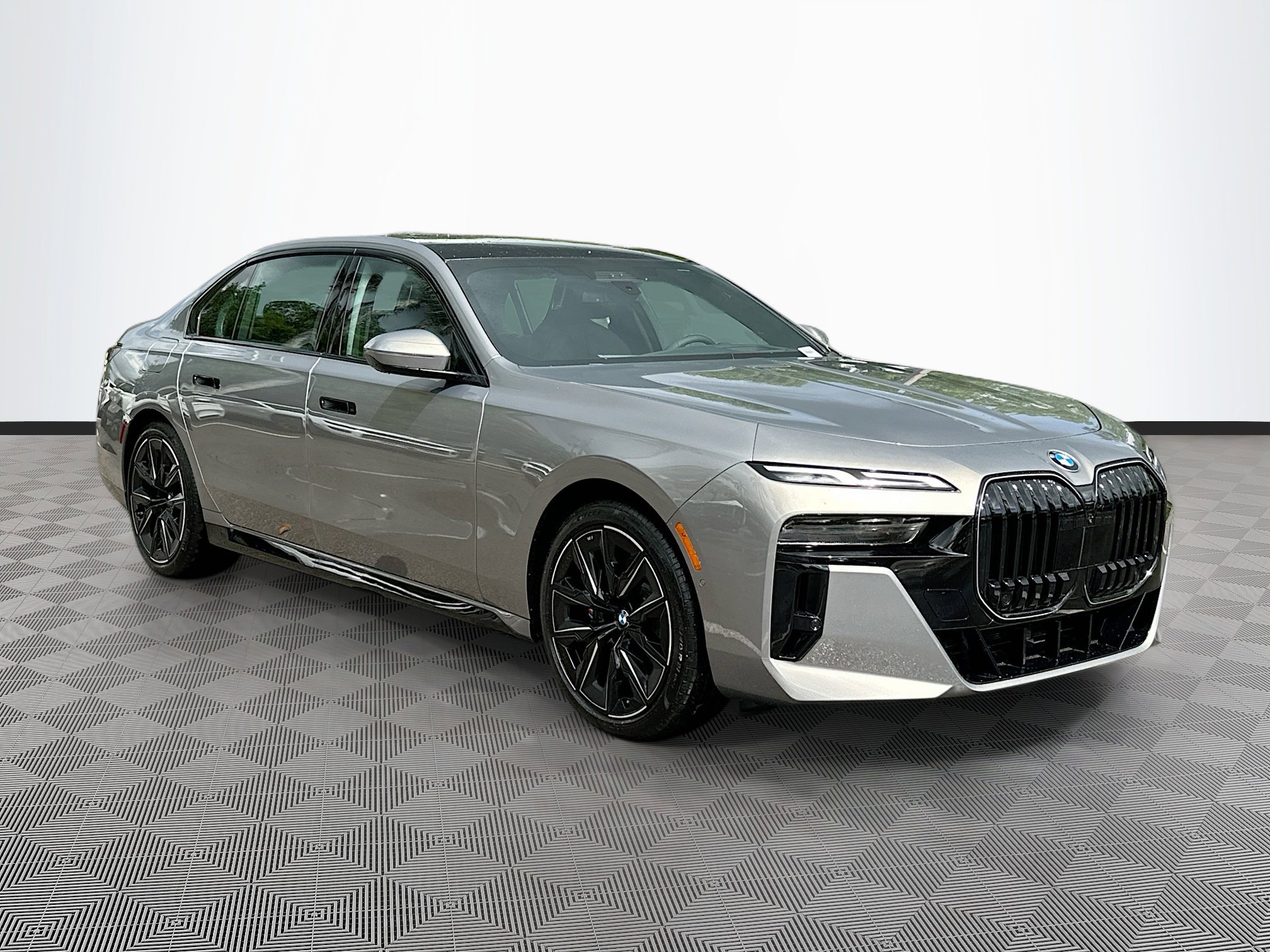 2025 BMW 7 Series 760i's photo