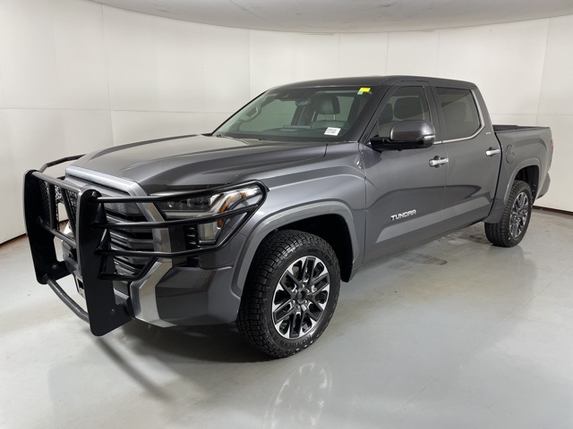 2024 Toyota Tundra Limited photo 4