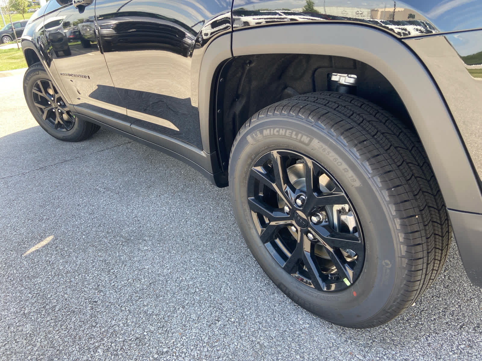 2025 Jeep Grand Cherokee Altitude photo 6