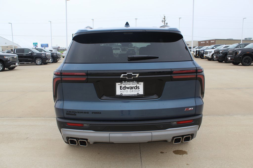 2026 Chevrolet Traverse Z71 photo 4