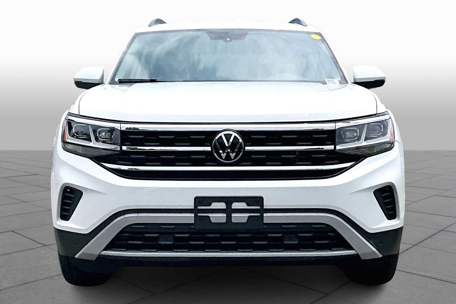 2023 Volkswagen Atlas SE Technology photo 2