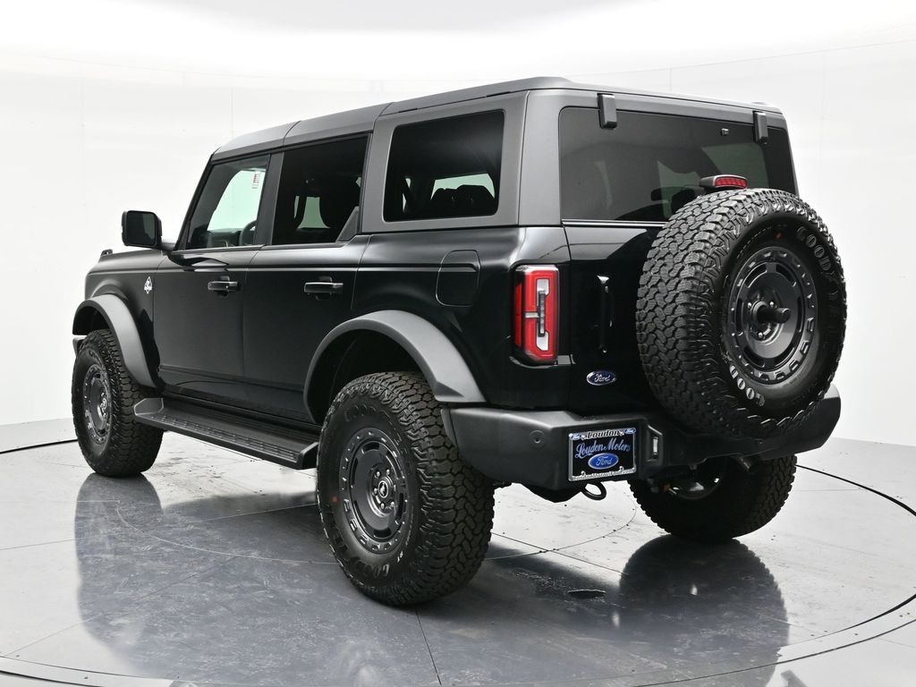 2025 Ford Bronco Outer Banks photo 7