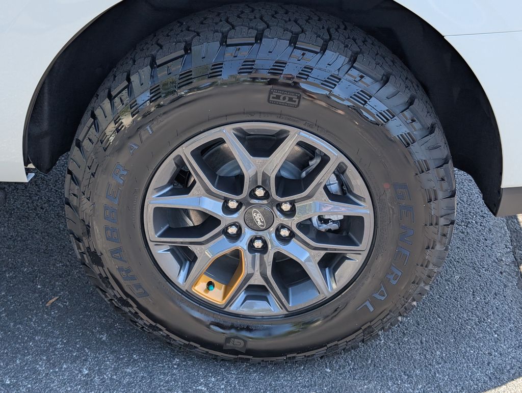 2025 Ford Expedition photo 14