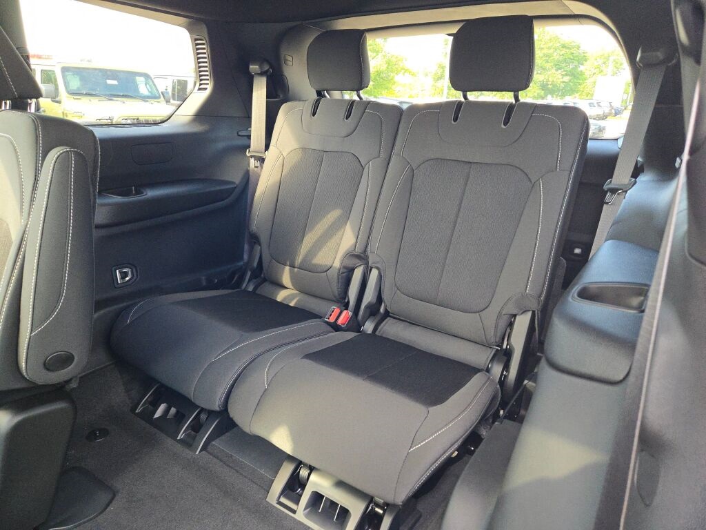 2025 Jeep Grand Cherokee Laredo photo 19