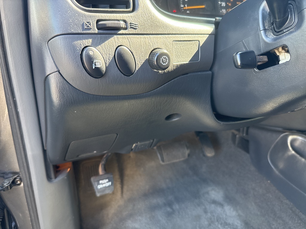 2004 Toyota Tundra SR5 photo 37