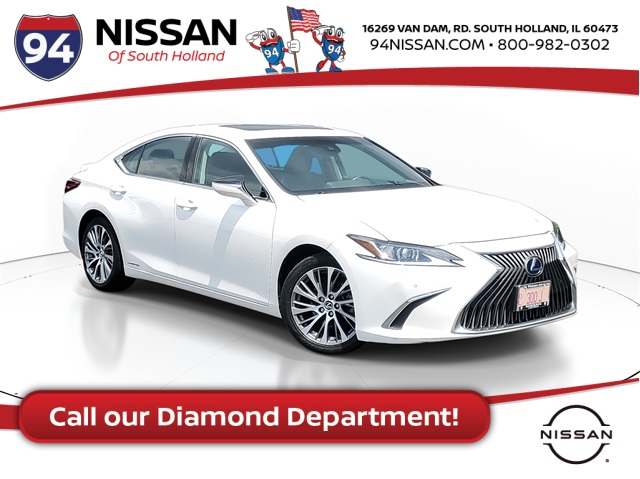 2021 Lexus ES Hybrid 300h's photo