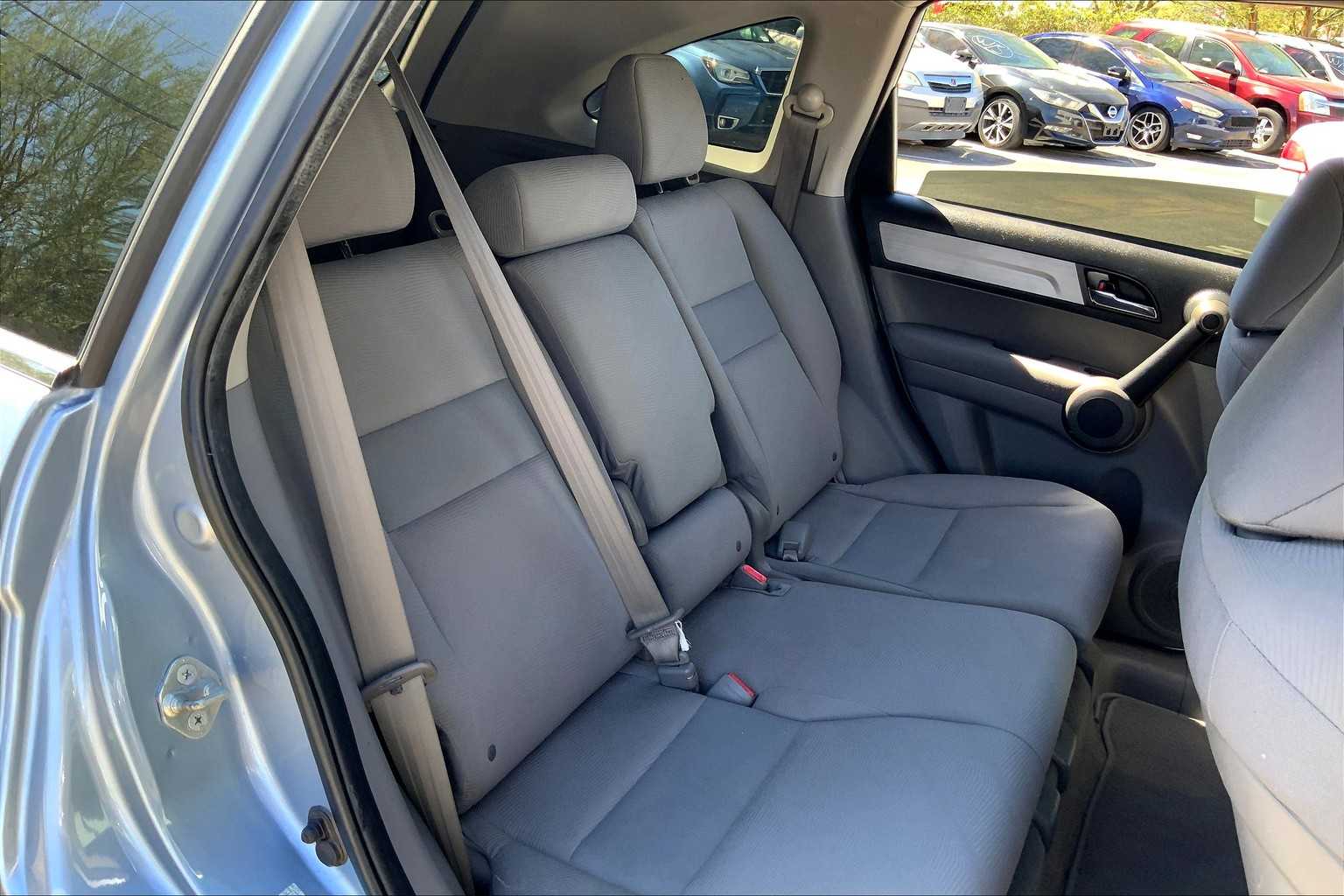 2010 Honda CR-V LX photo 17
