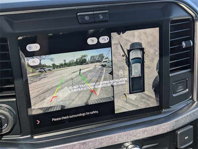 2025 Ford F-250 Platinum photo 14