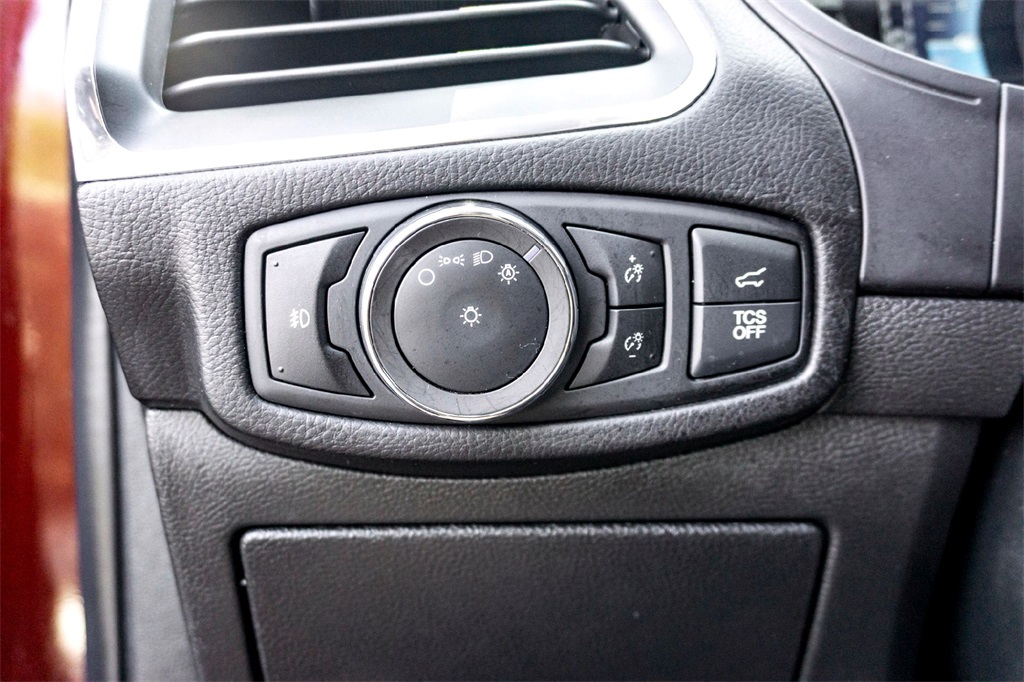 2024 Ford Edge Titanium photo 15
