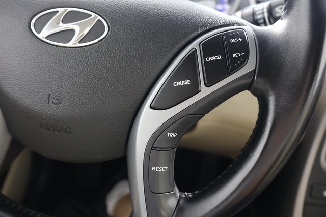2016 Hyundai Elantra Value Edition photo 12