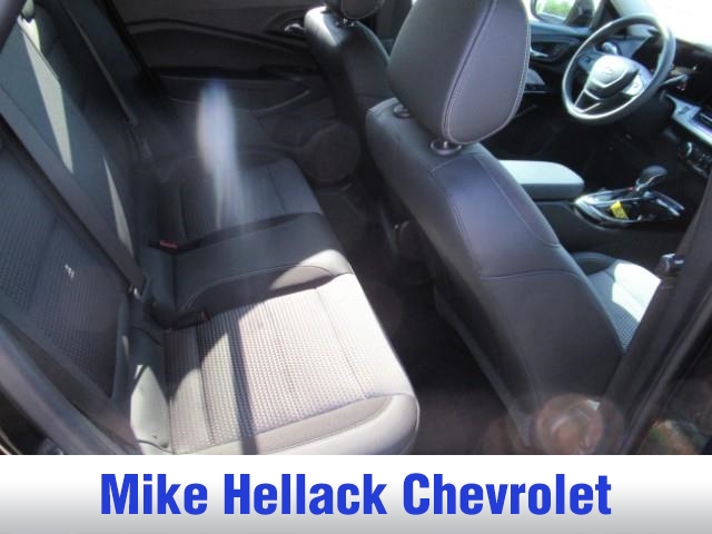 2025 Chevrolet Trax LT photo 11