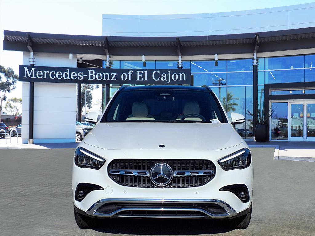 2025 Mercedes Benz GLA 250 4MATIC photo 2