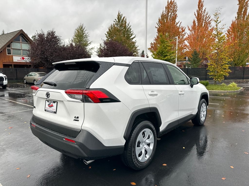 2025 Toyota RAV4 LE photo 3