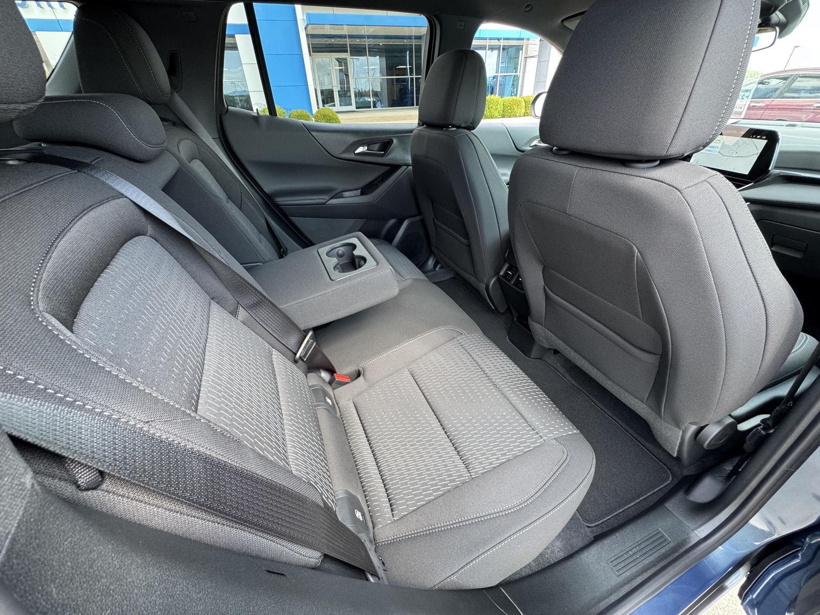 2026 Chevrolet Equinox LT photo 34