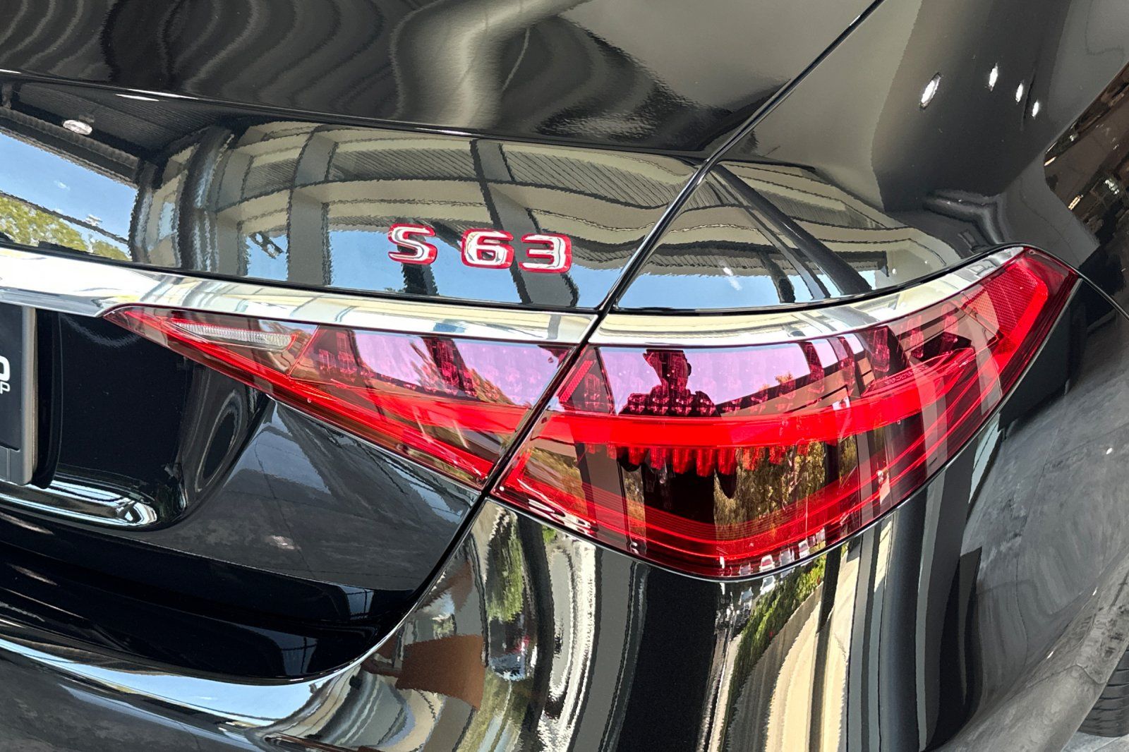 2025 Mercedes Benz S 63 e AMG 4MATIC photo 13