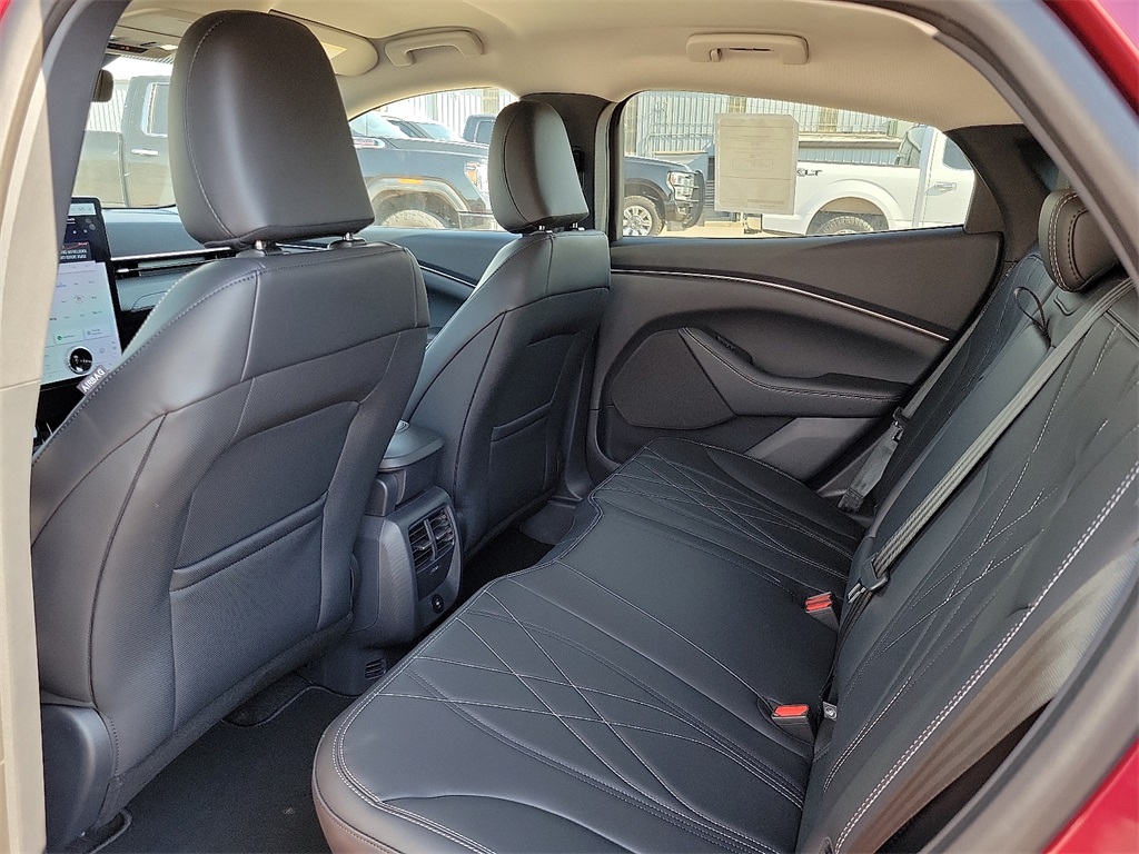 2025 Ford Mustang Mach-E Select photo 16