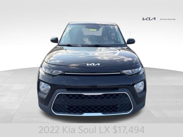2022 Kia Soul LX photo 2