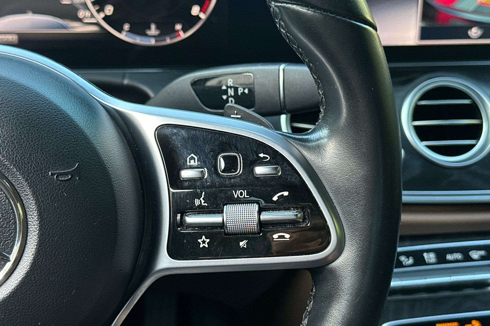 2020 Mercedes Benz E 350 Sedan photo 24